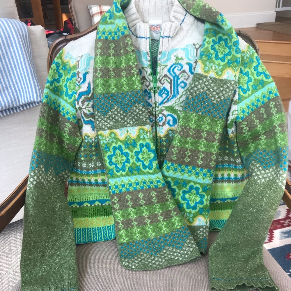 Oilily sweater blue, white and green Fairisle design. Free matching scarf!